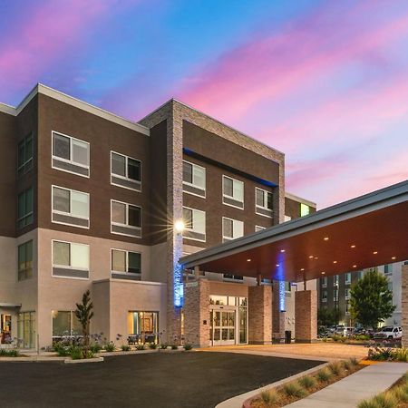 Holiday Inn Express & Suites - Suisun City By Ihg Exterior foto