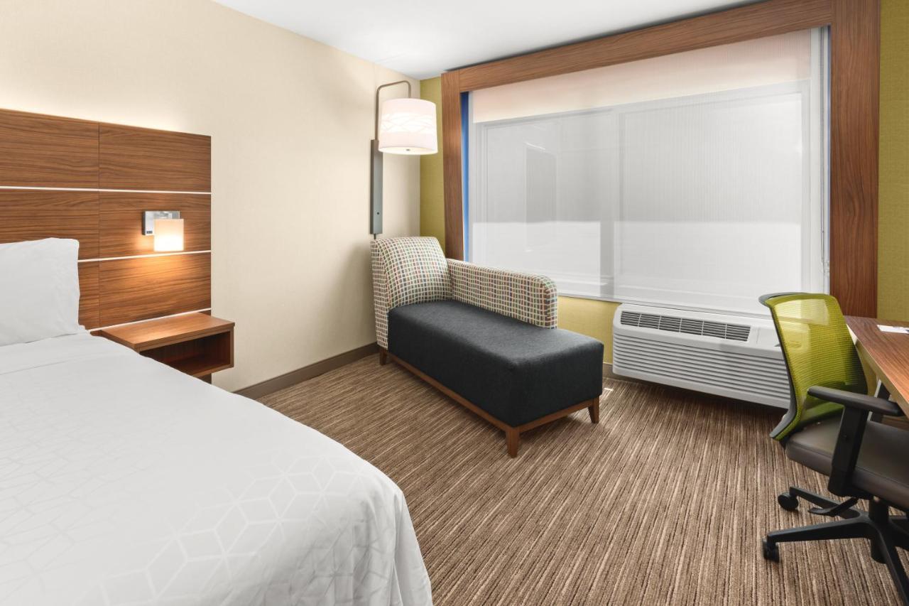 Holiday Inn Express & Suites - Suisun City By Ihg Exterior foto
