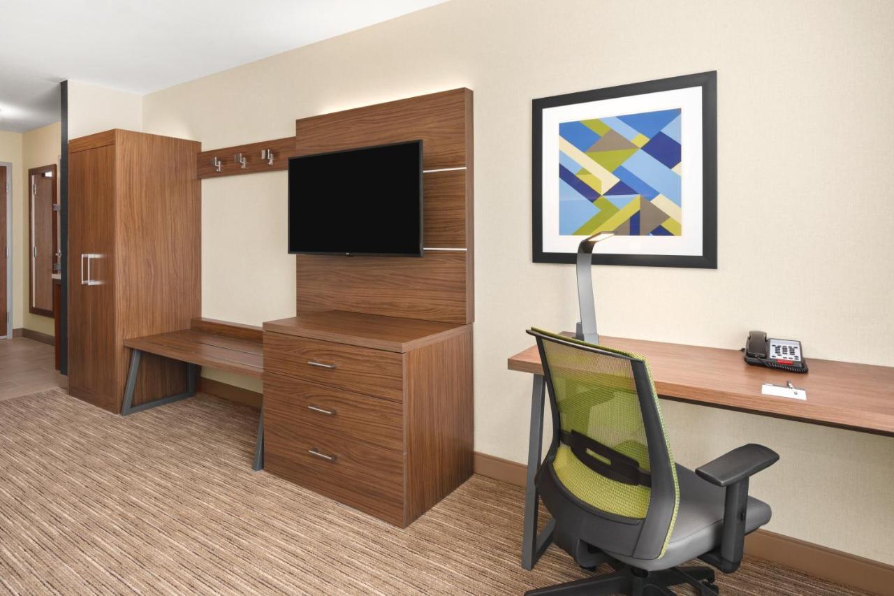 Holiday Inn Express & Suites - Suisun City By Ihg Exterior foto