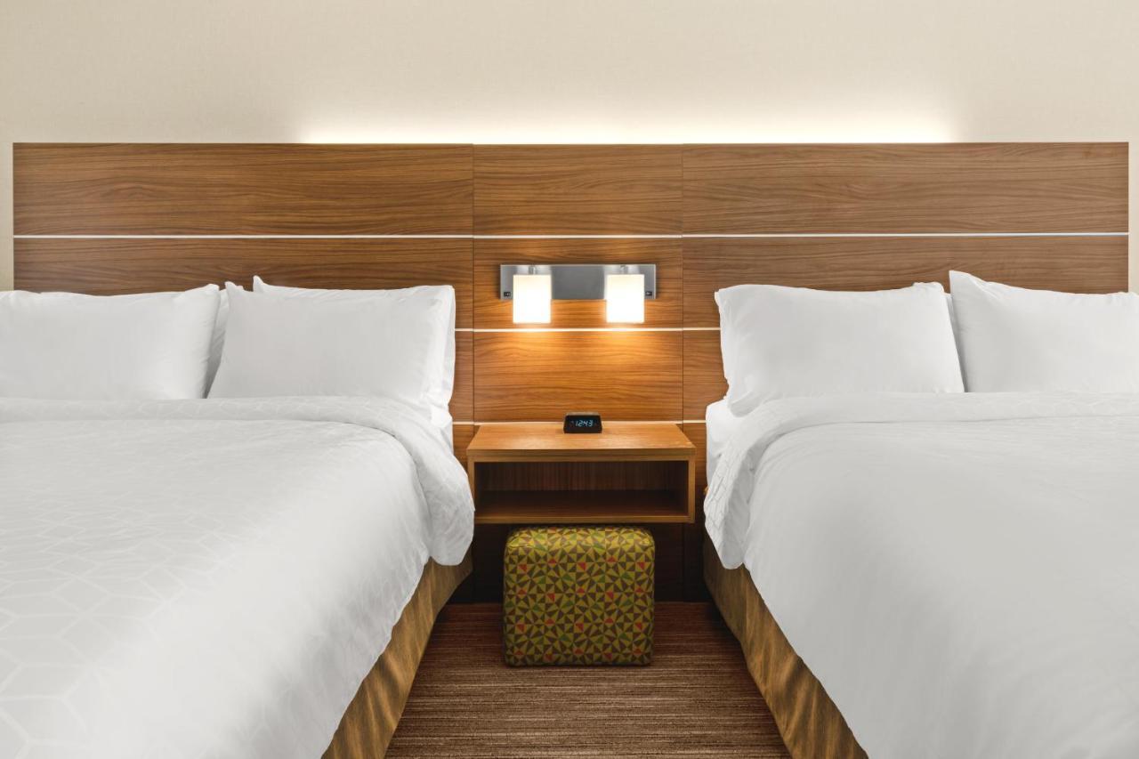 Holiday Inn Express & Suites - Suisun City By Ihg Exterior foto