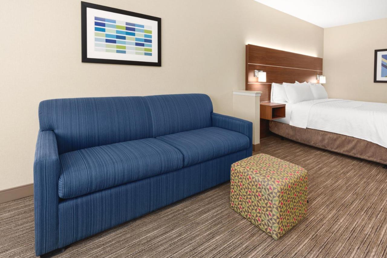 Holiday Inn Express & Suites - Suisun City By Ihg Exterior foto